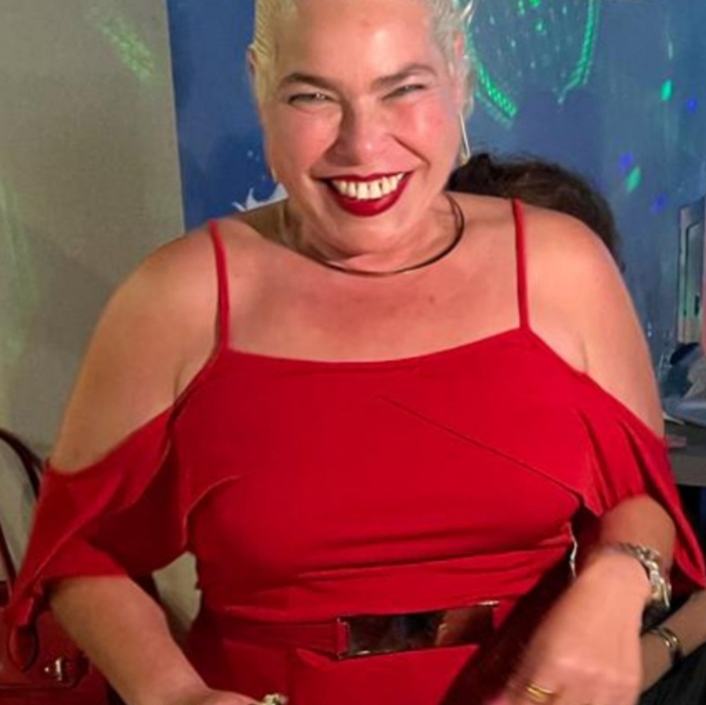 Meet your Posher, Dianik